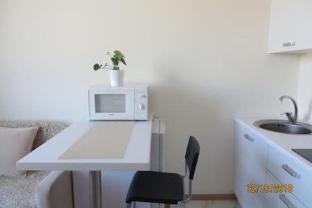Smart-House Smart-Kvartira S Kukhnei. 基輔 外观 照片